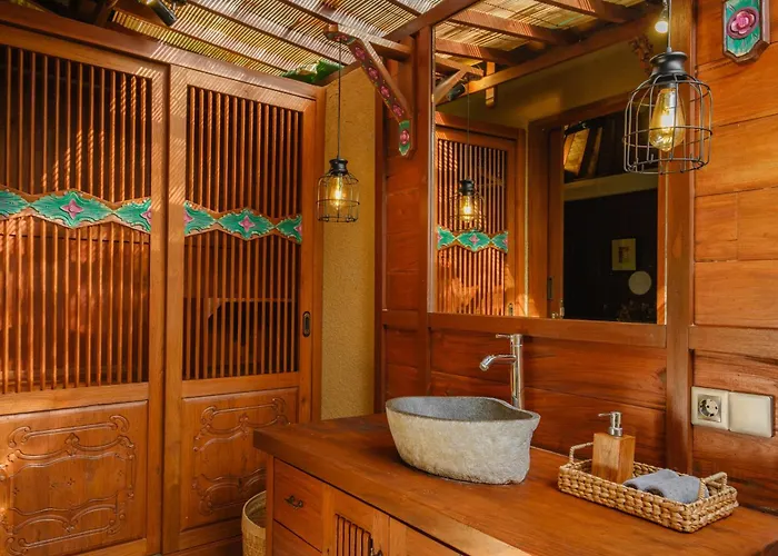 Asrava * Ubud