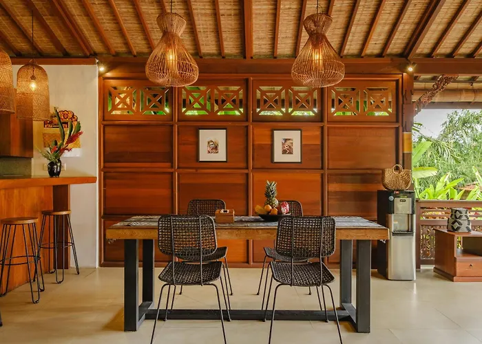 Villa Asrava *